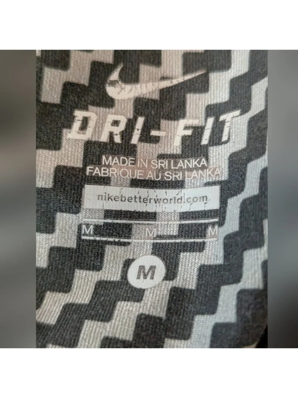 Nike Dri Fit Women's Black and Gray Checkered Leggings Size M